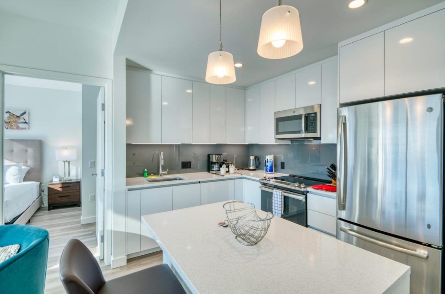 Apartment Stunning With Views